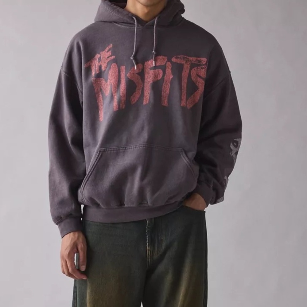 NWOT Urban Outfitters Misfits Skull Graphic Hoodie Sweatshirt Size XS - Picture 3 of 13